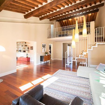 Casa Della Luce Luxury Apartment Lucca Bagian luar foto