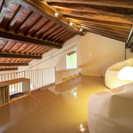 Casa Della Luce Luxury Apartment Lucca Bagian luar foto