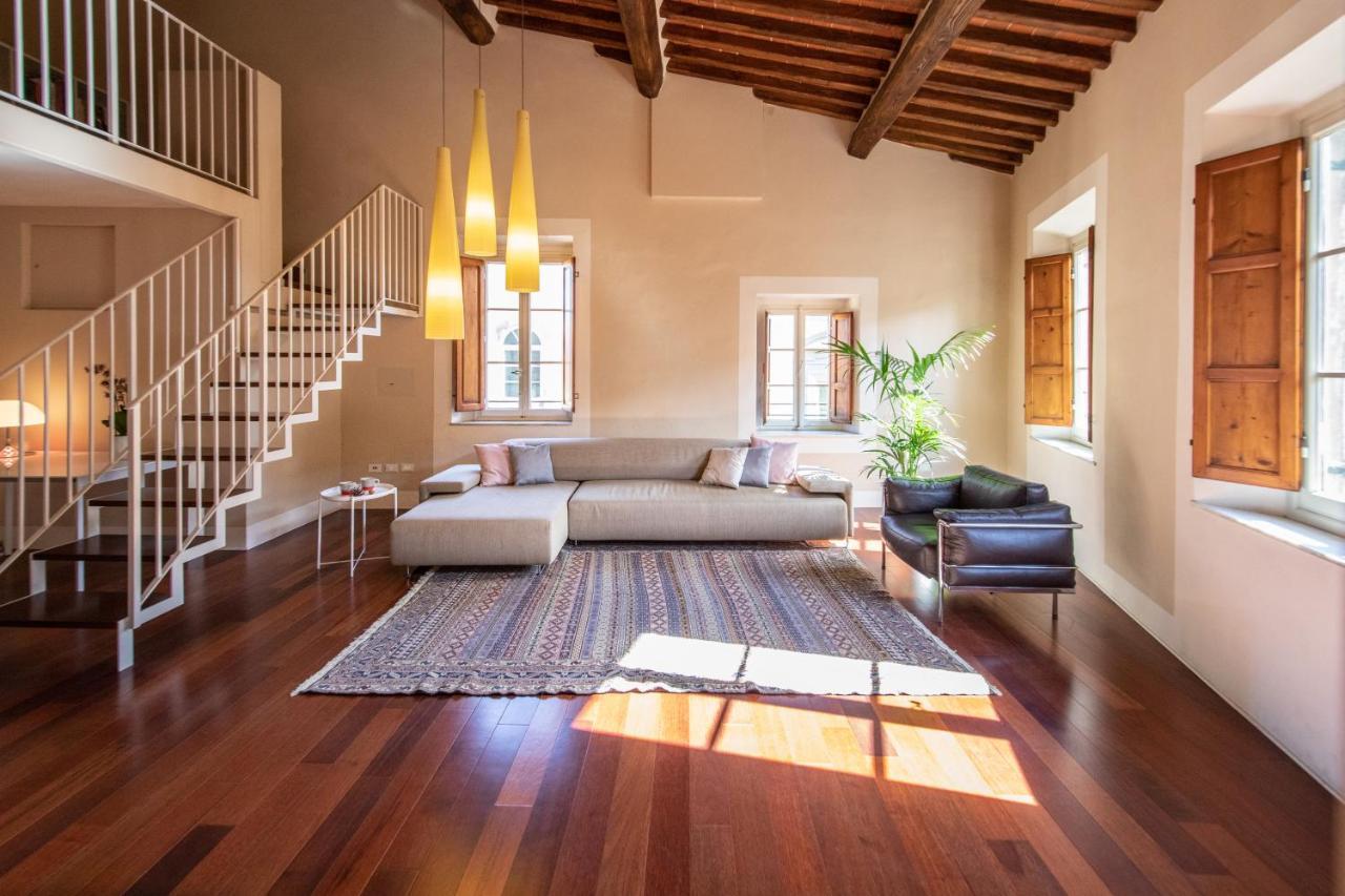 Casa Della Luce Luxury Apartment Lucca Bagian luar foto