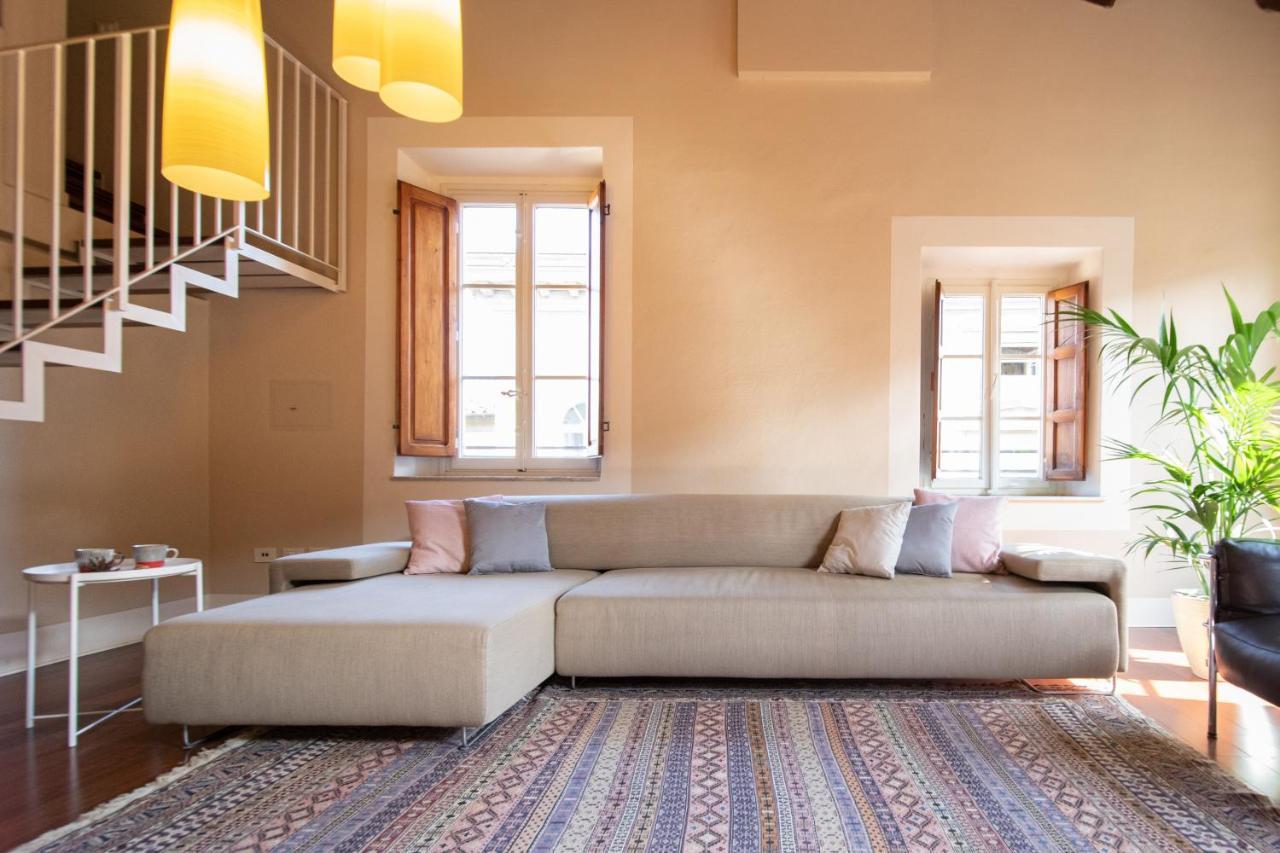Casa Della Luce Luxury Apartment Lucca Bagian luar foto