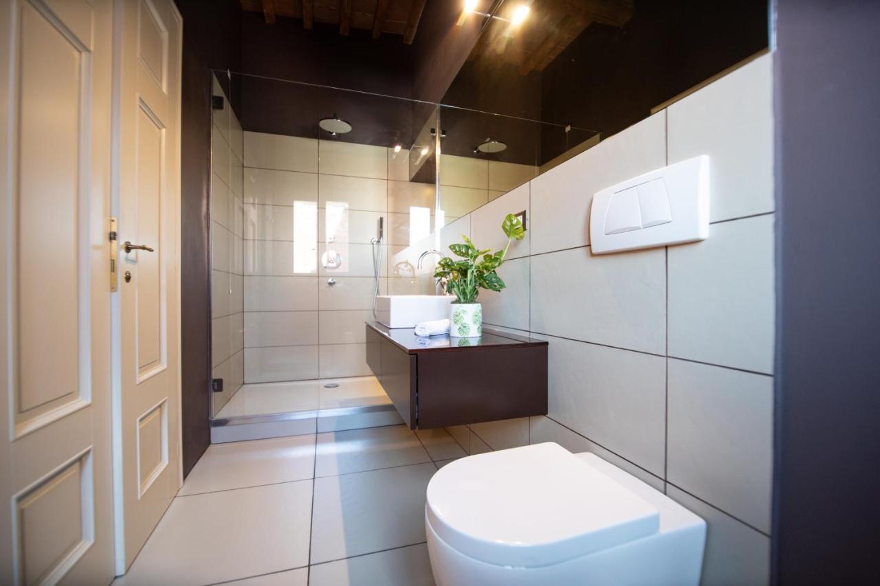 Casa Della Luce Luxury Apartment Lucca Bagian luar foto