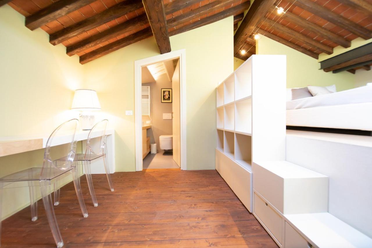 Casa Della Luce Luxury Apartment Lucca Bagian luar foto