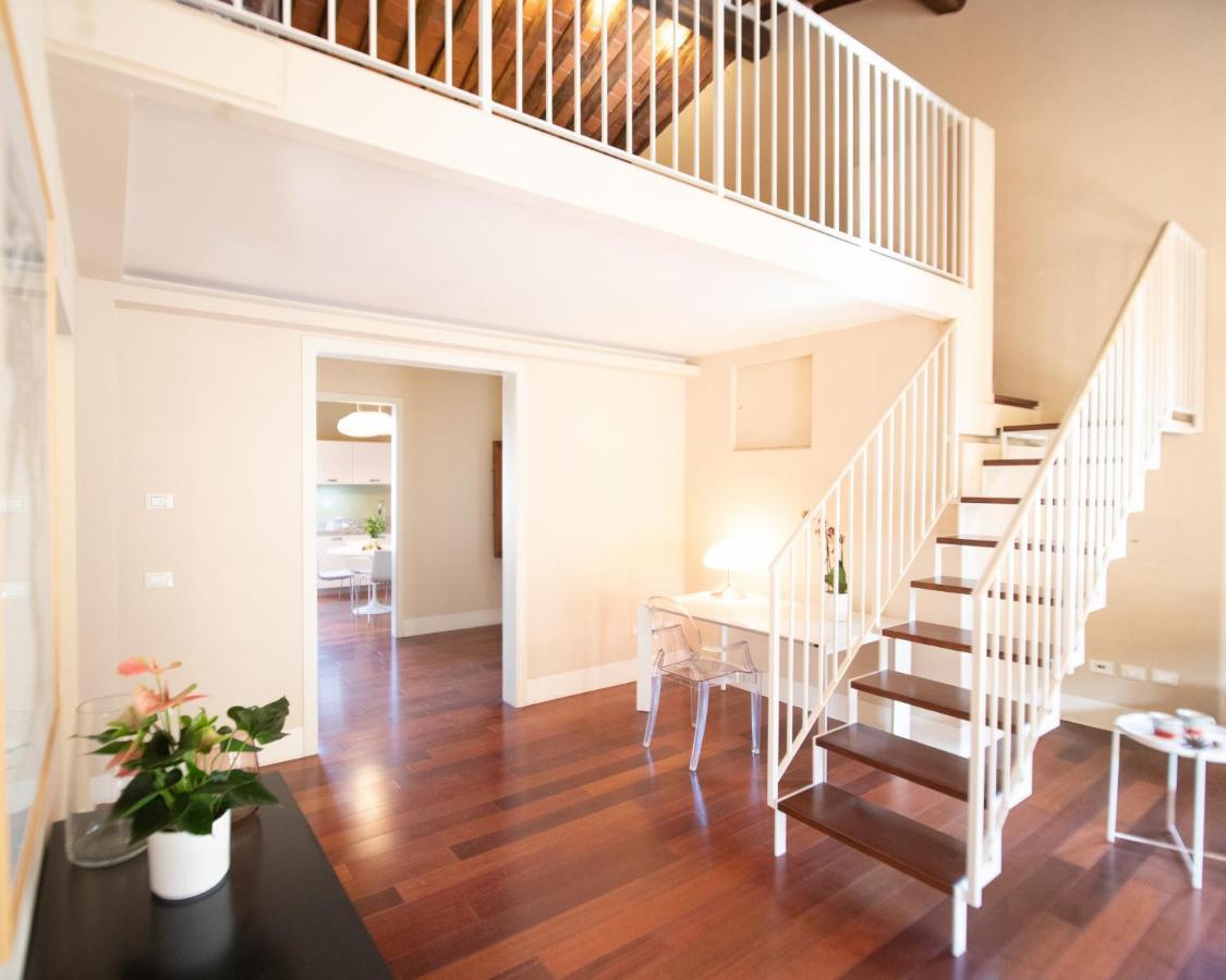 Casa Della Luce Luxury Apartment Lucca Bagian luar foto