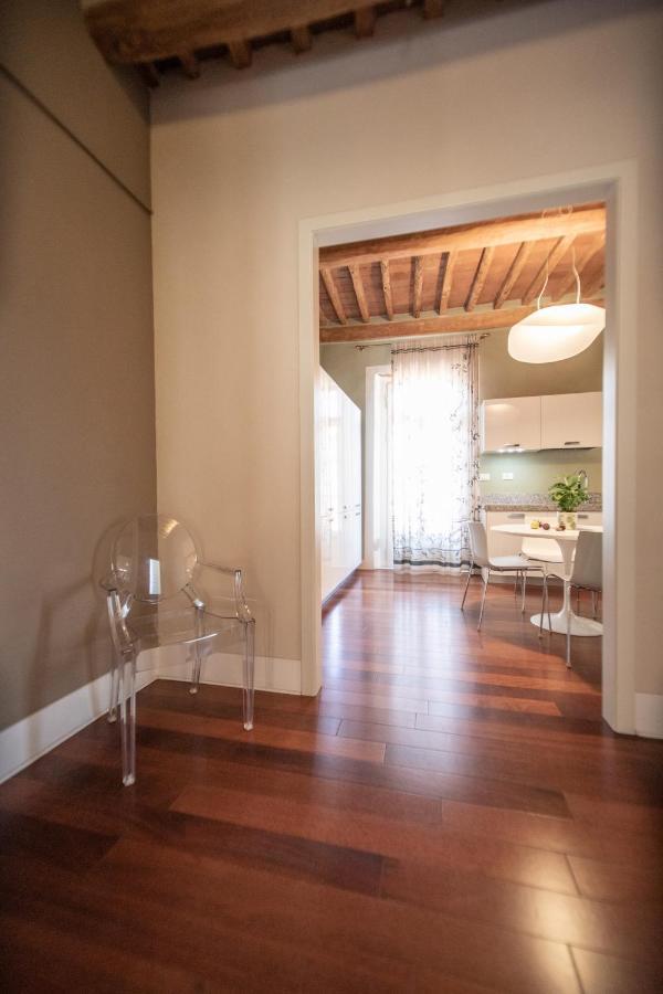 Casa Della Luce Luxury Apartment Lucca Bagian luar foto