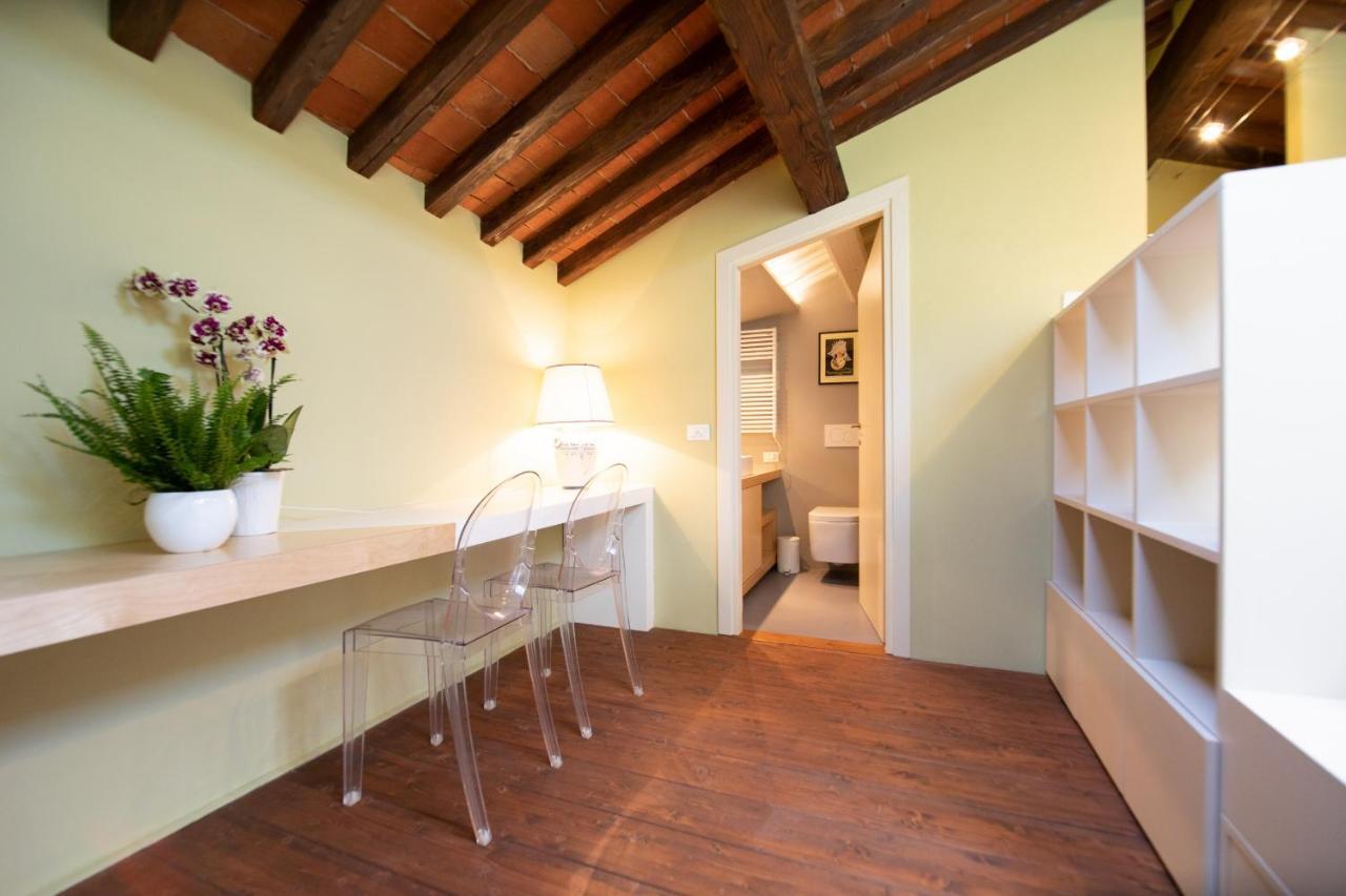 Casa Della Luce Luxury Apartment Lucca Bagian luar foto