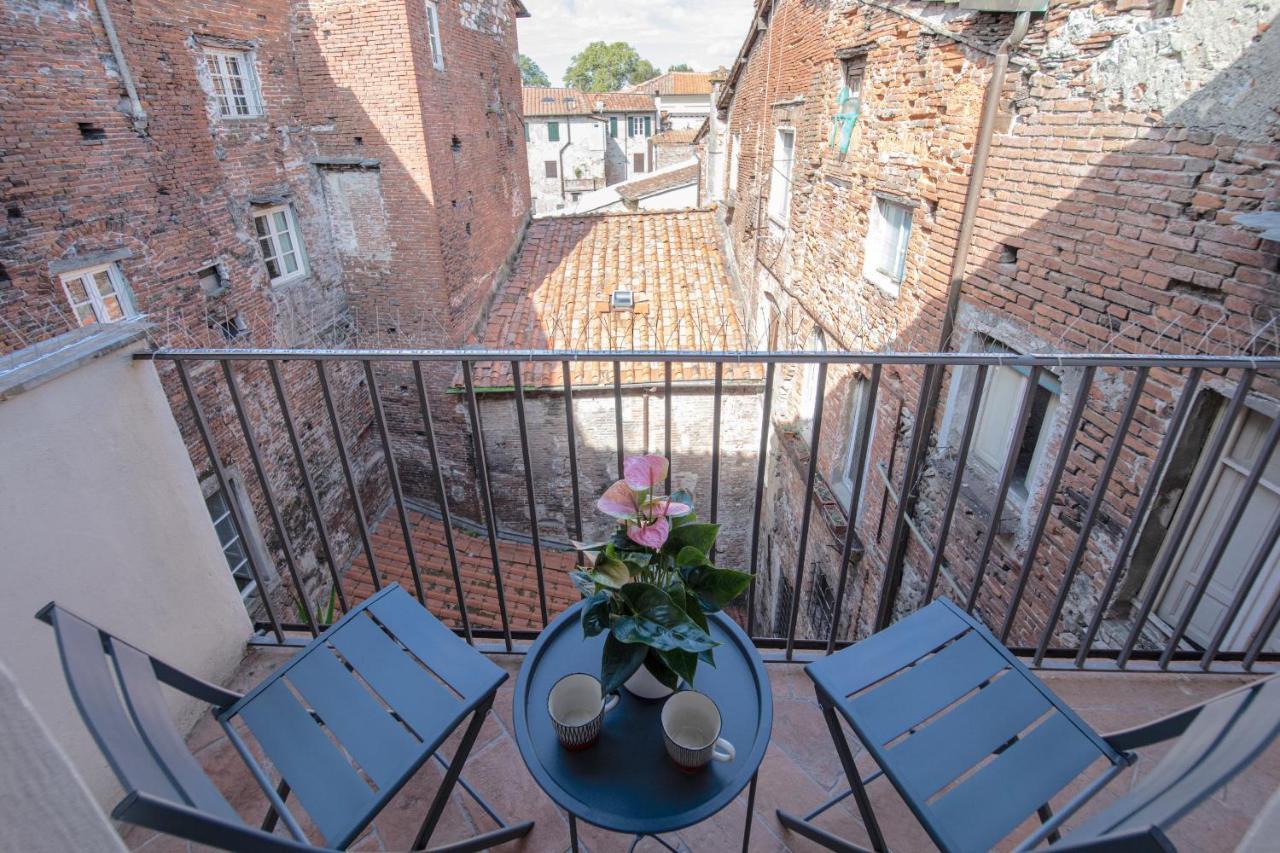 Casa Della Luce Luxury Apartment Lucca Bagian luar foto