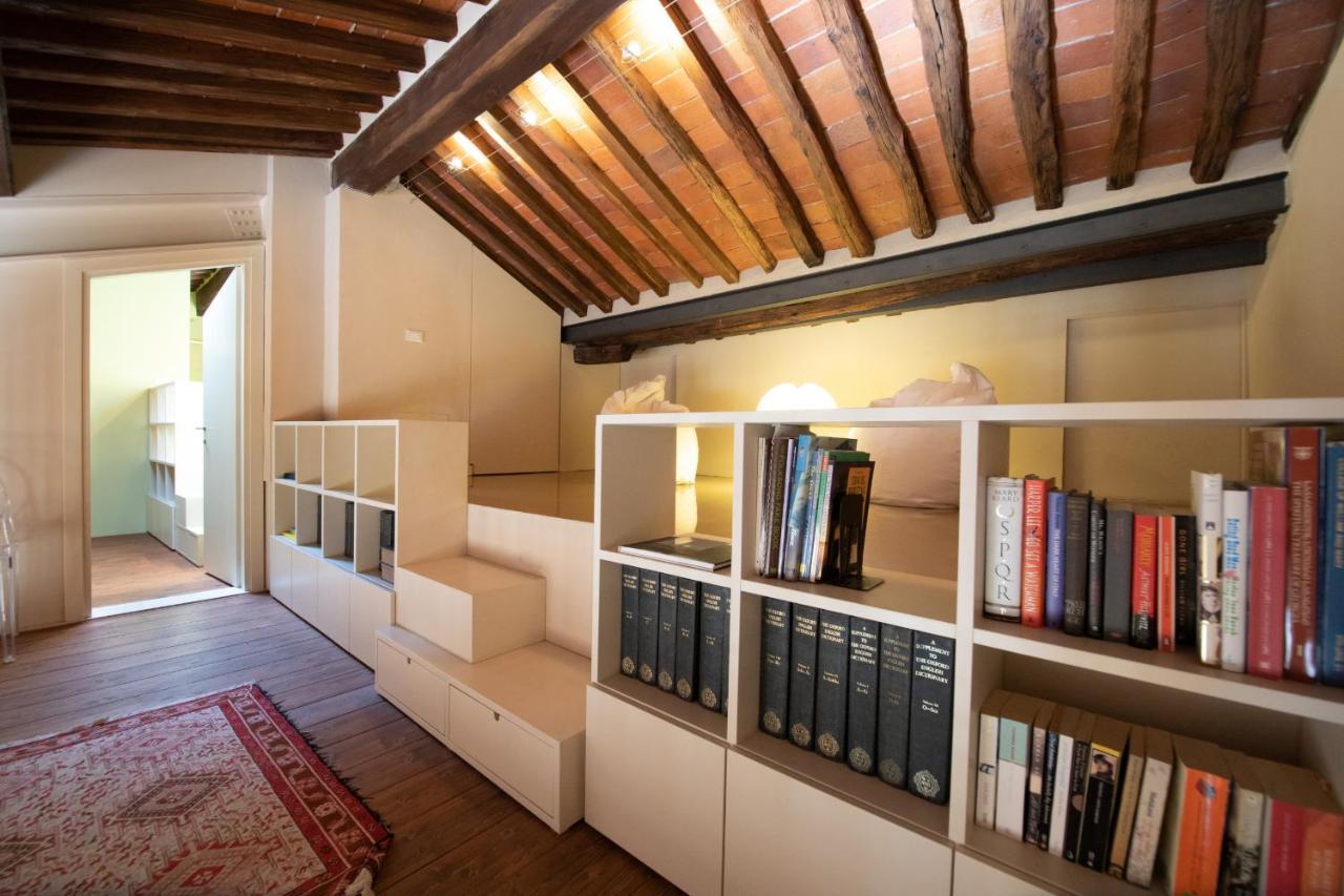 Casa Della Luce Luxury Apartment Lucca Bagian luar foto