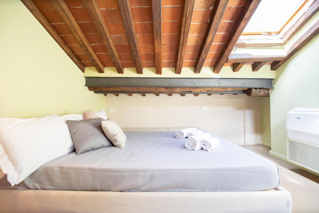 Casa Della Luce Luxury Apartment Lucca Bagian luar foto